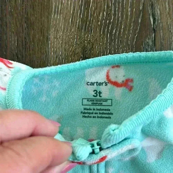 Carters Footed Fleece Pajamas. This listing is for 3 pairs of pajamas. Size 3T. - Picture 5 of 6